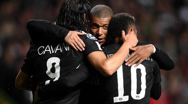 世界杯再掀争议：纽约区看大屏幕也收费，每场12.5美元（纽约公共大屏看世界杯每场收12.5美元，掀起争议）