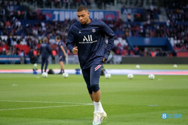 纽约洋基队总经理凯什曼表示：球队正积极寻求平衡打线，目标锁定右打重炮