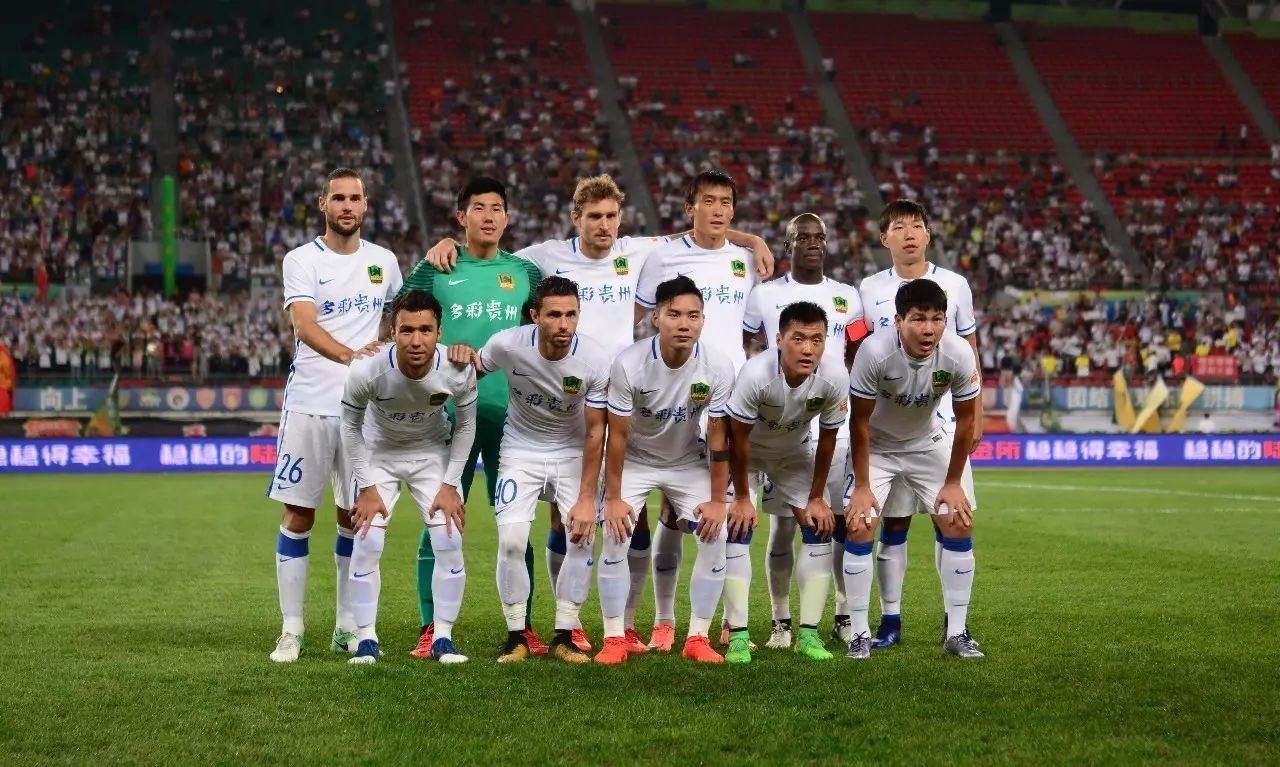 英超-曼城3-0完胜桑德兰登顶次席，福登传射建功（英超：曼城3-0轻取桑德兰升至第二，福登一传一射）